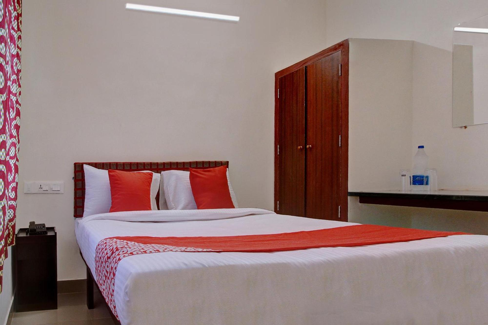 Hotel O Century Park Kāsaragod Екстериор снимка