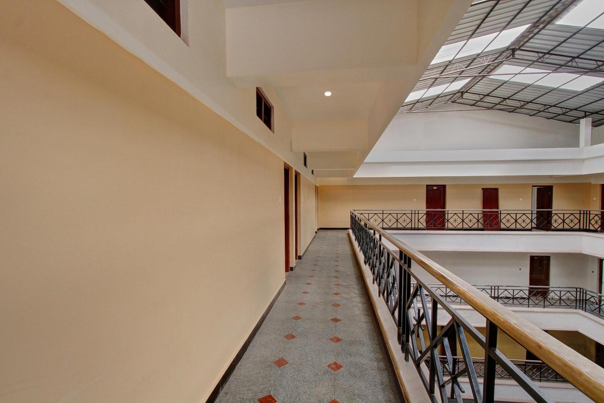 Hotel O Century Park Kāsaragod Екстериор снимка